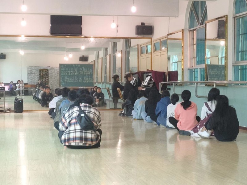 我部門順利完成黔南師院老師實習(xí)教學(xué)工作