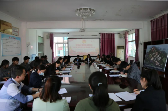 廳直屬機(jī)關(guān)團(tuán)工委、貴州機(jī)電學(xué)院團(tuán)委開展青年理論學(xué)習(xí)小組主題聯(lián)學(xué)活動(dòng)